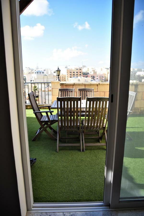 Red Malta - The Bijou Penthouse Apartment St. Paul's Bay Bagian luar foto