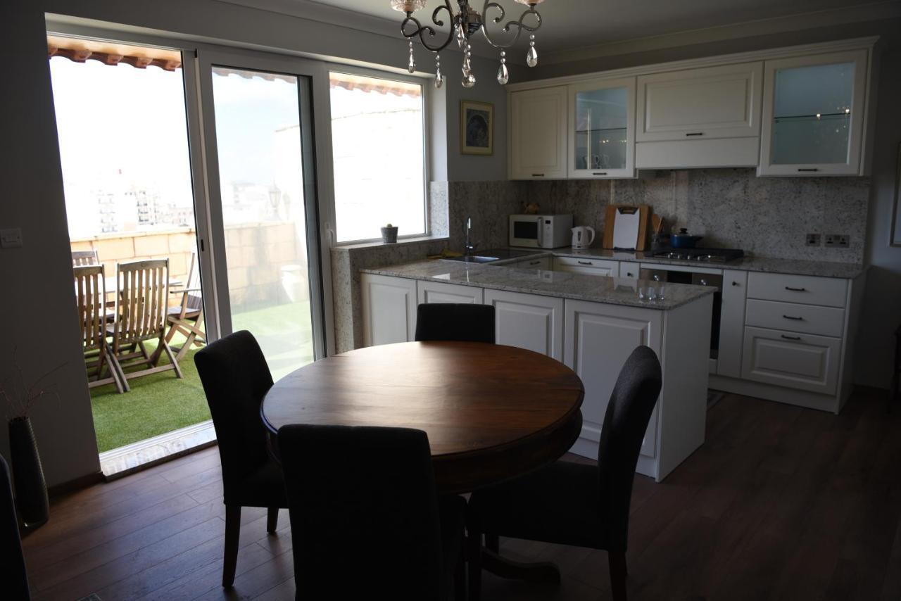 Red Malta - The Bijou Penthouse Apartment St. Paul's Bay Bagian luar foto